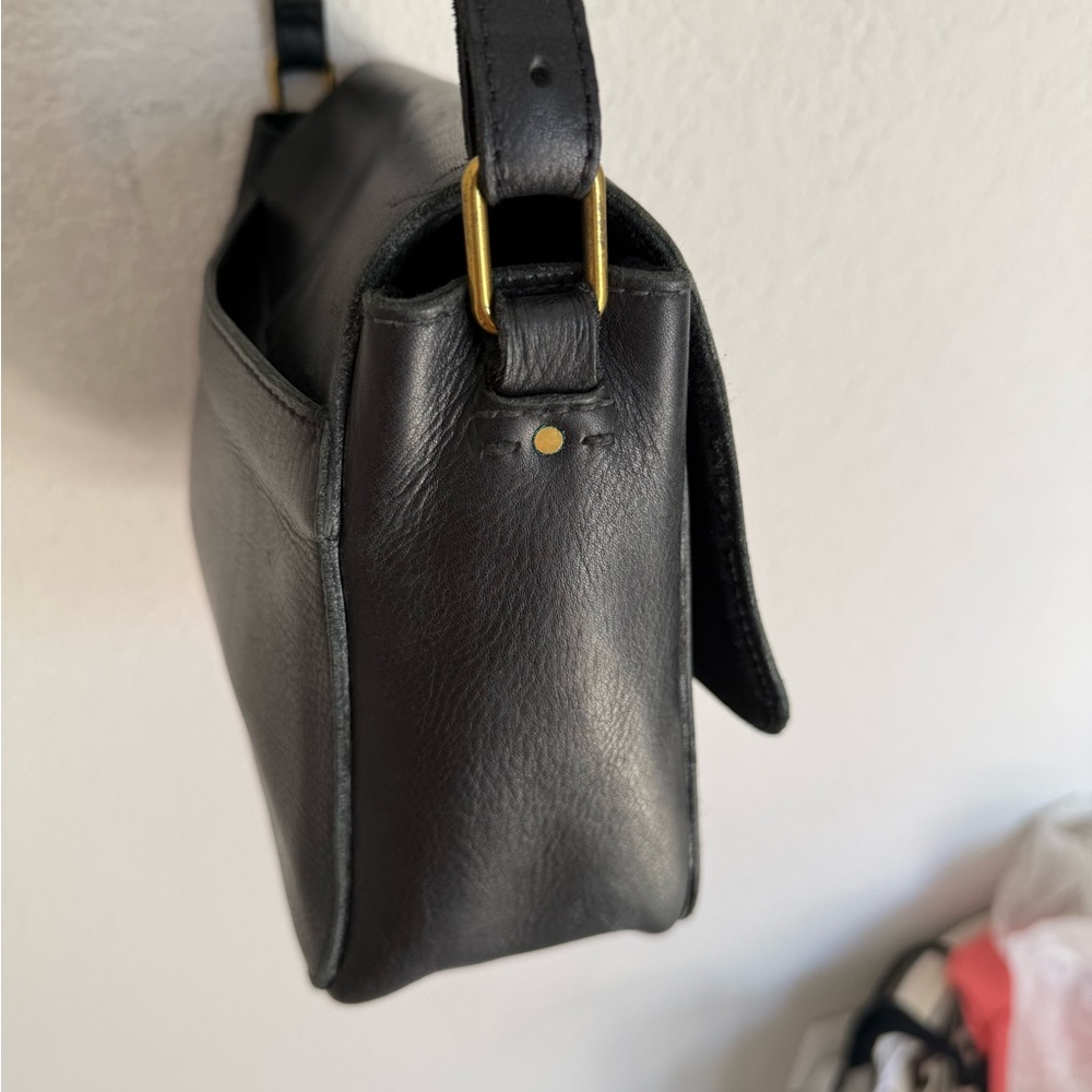 Madewell Black Leather Crossbody Bag Gold Hardware - Picture 10 of 11